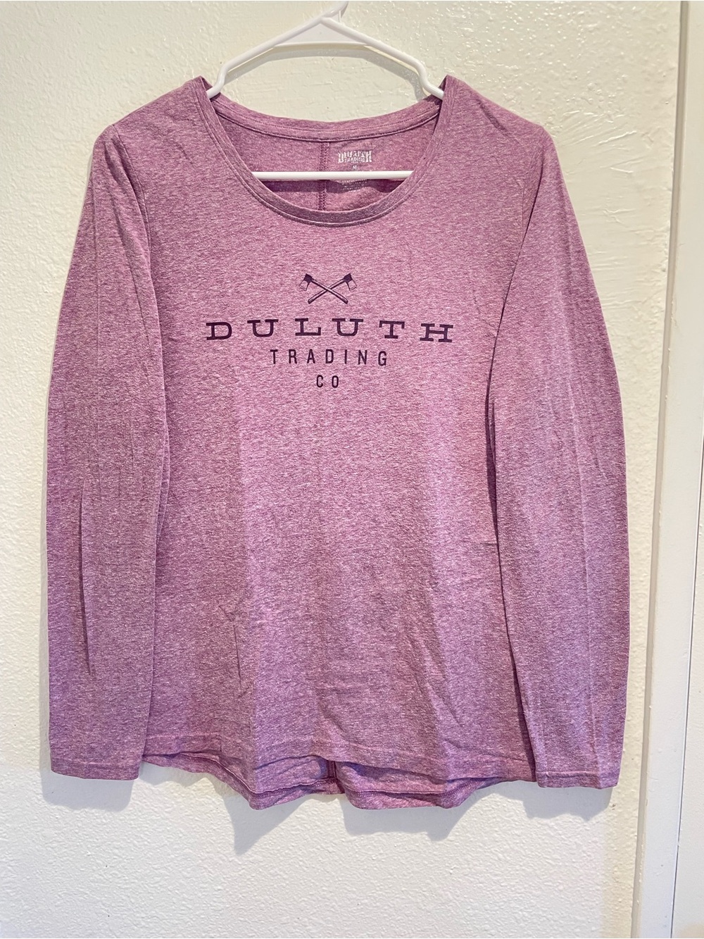 Duluth Trading Co Womens Size M Heather Mauve Long Sleeve Crewneck Logo Shirt